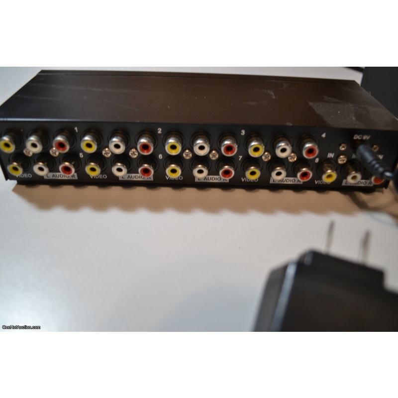 8 Port Audio Video Splitter