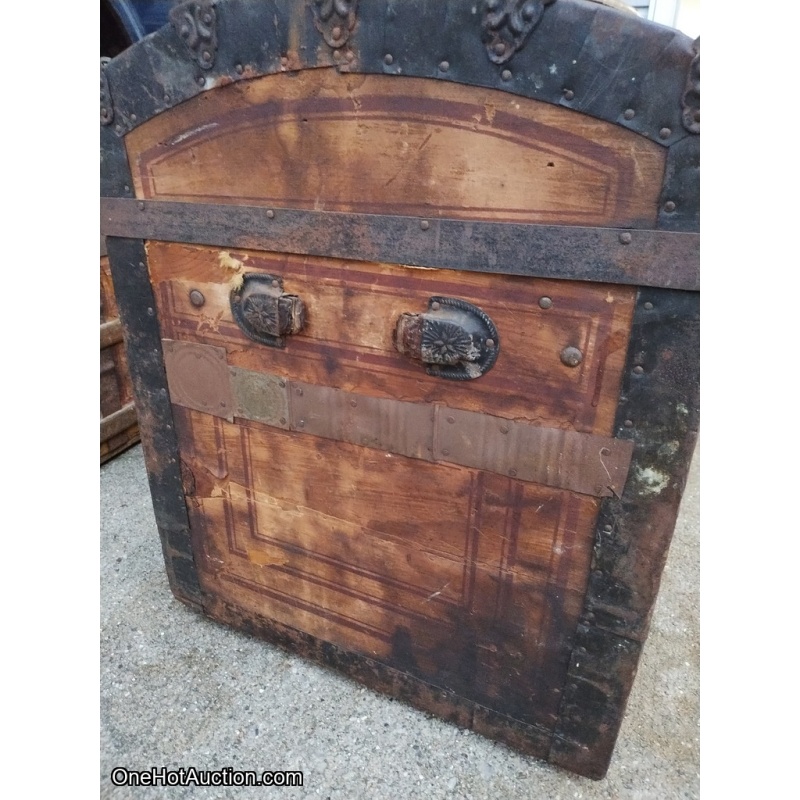 (2) Steam Trunks ~ Vintage